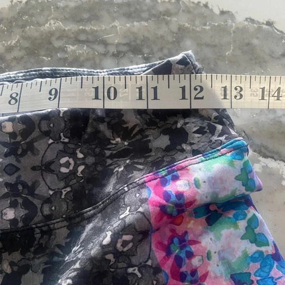 Prana Multicolor Roxanne Capri Leggings: Watercolor Tie-dye Size Small - Picture 4 of 7